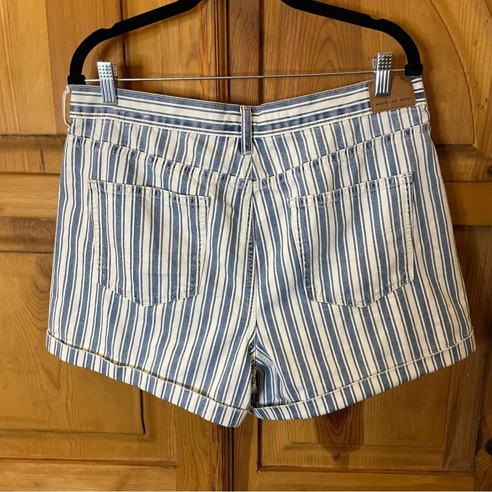NWOT - American Eagle - Size 14 - Blue and White Striped “Mom” Shorts - Picture 2 of 10